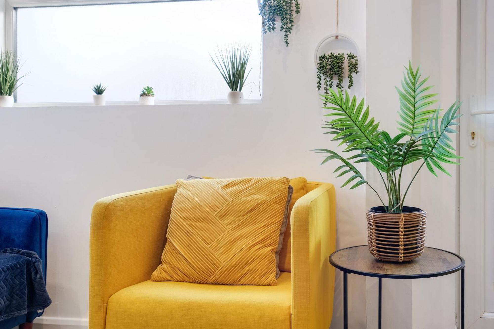 Kings House Apartment Hayes, West London Apt A Northolt  Экстерьер фото