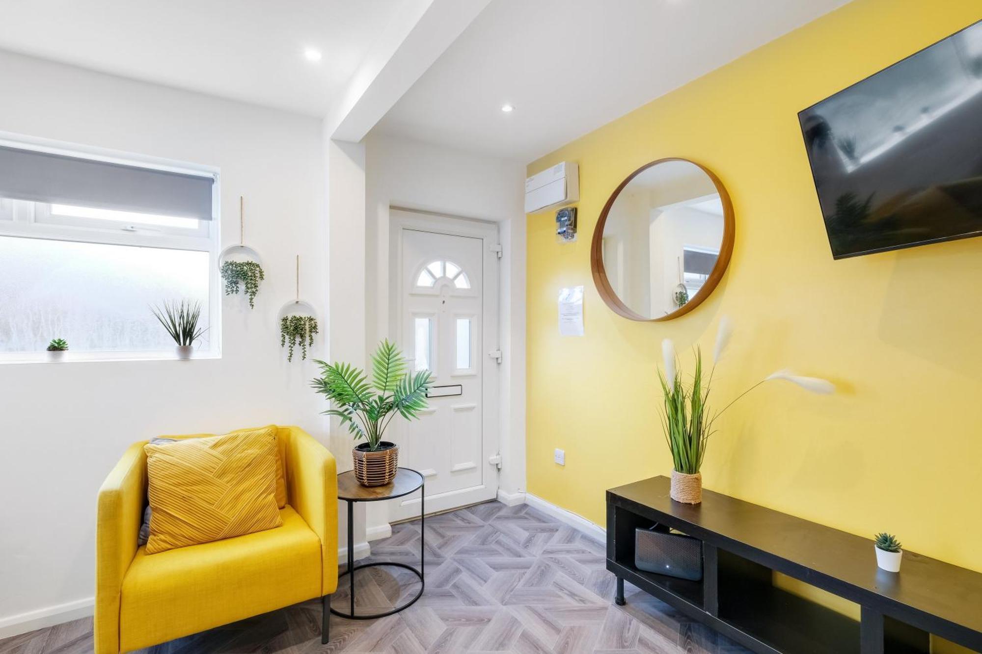 Kings House Apartment Hayes, West London Apt A Northolt  Экстерьер фото